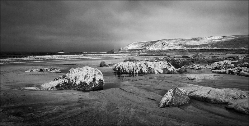 White Sand Bay Rocks.jpg - For Wingfield June 14